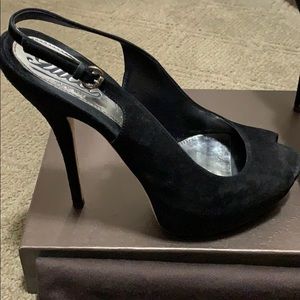 Gucci Women’s Peep Toe Pumps